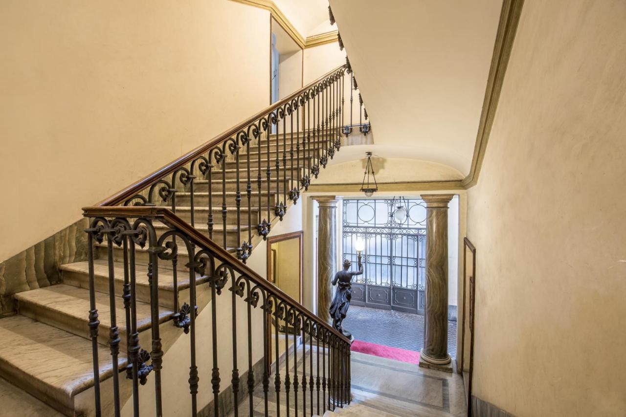 900 Liberty Roma